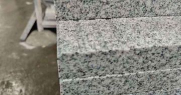 西藏芝麻白楼梯踏步