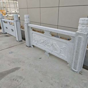 西藏芝麻白河道栏杆 石材栏杆