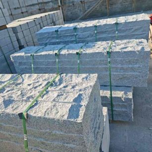 西藏芝麻白自然面整石 坐凳