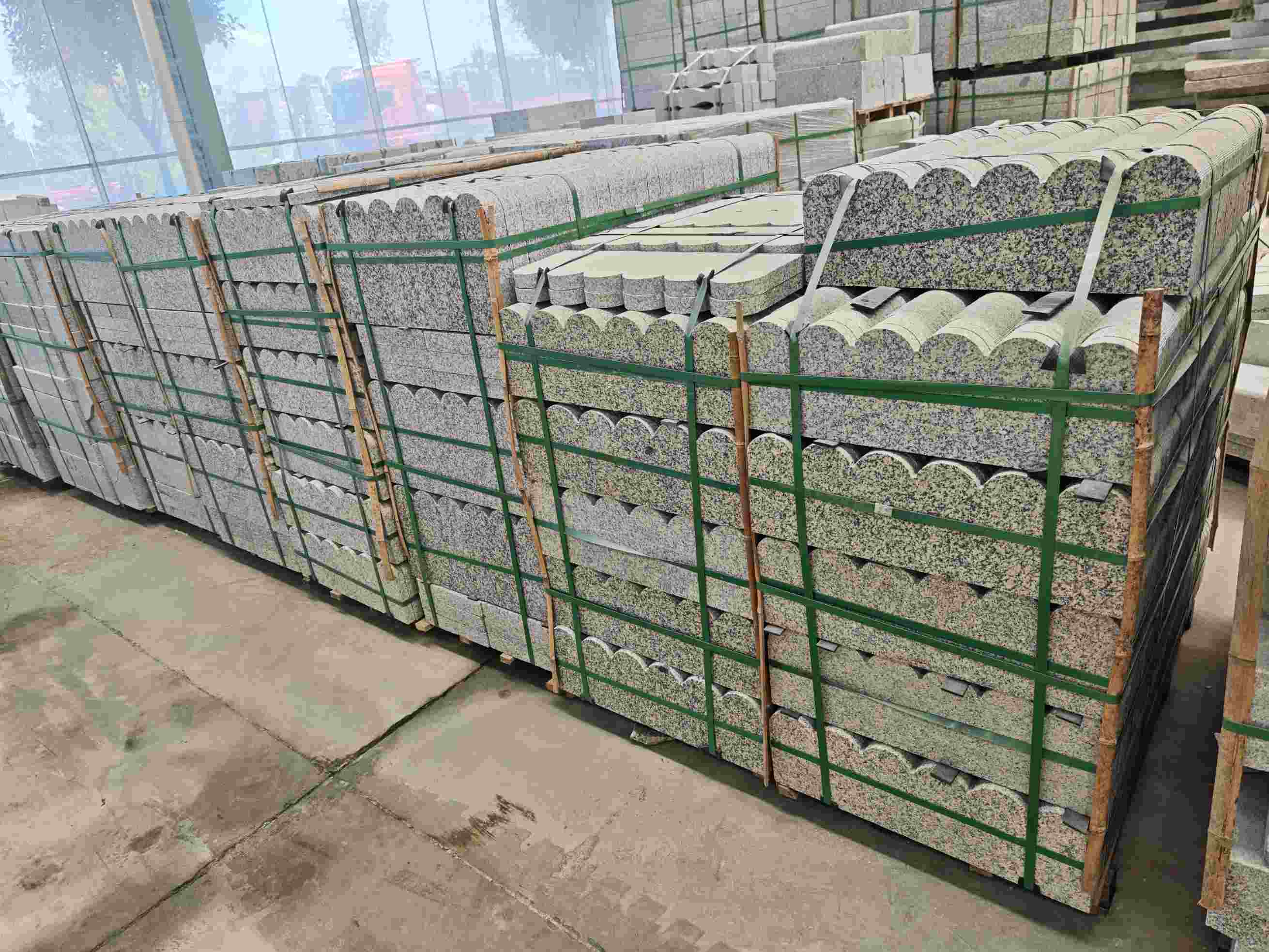 西藏芝麻白芙蓉白花边石