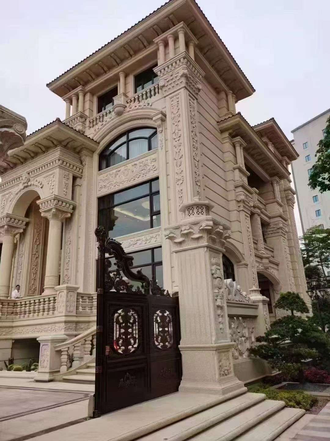 西藏黄金麻别墅外墙异形定制