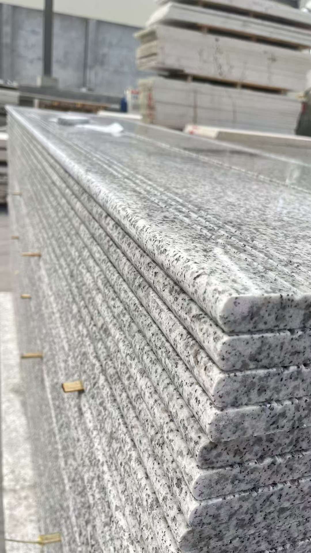西藏芝麻白楼梯踏步 花岗岩楼梯板材